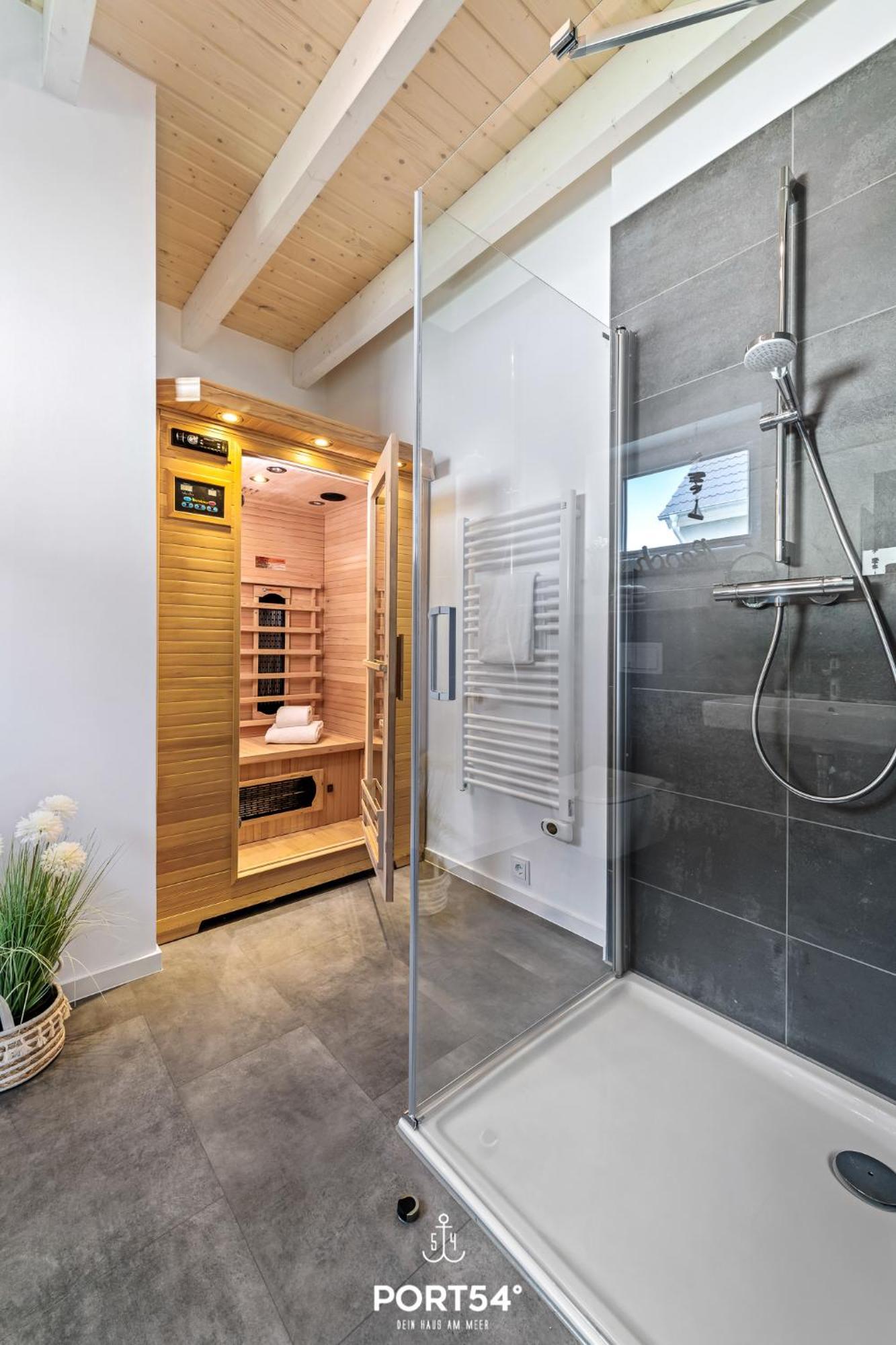 Luette Diekhuus Holiday home Busum