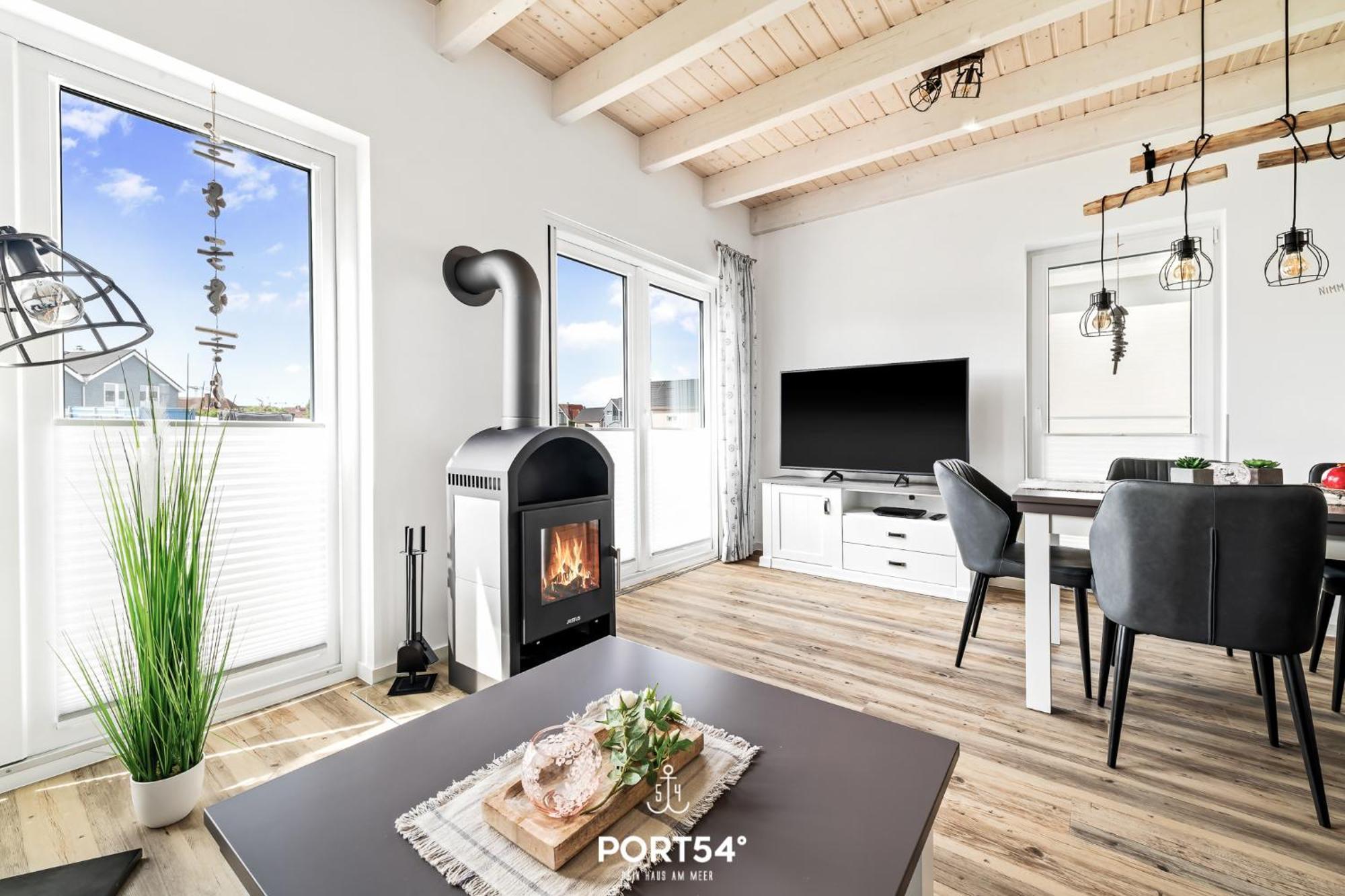 Holiday home Luette Diekhuus *
